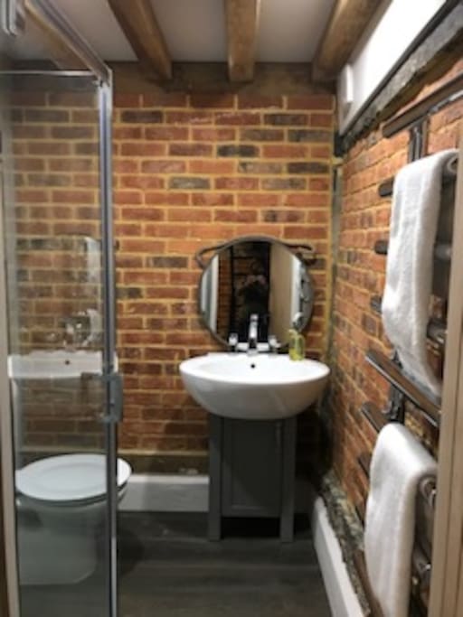 Shower room with amenities provided