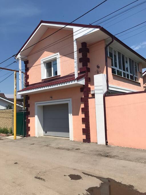Дом на собственном участке в частном секторе