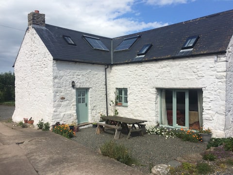 The Cottage, 4 bedroom cottage for up to 12
