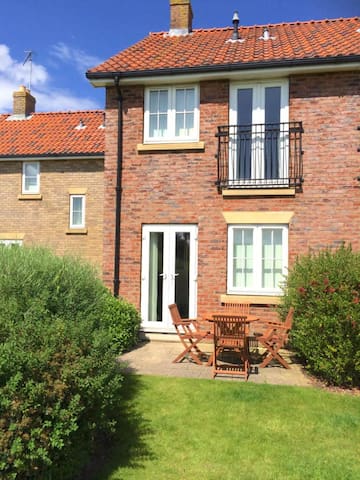 Airbnb Filey Holiday Rentals Places To Stay England
