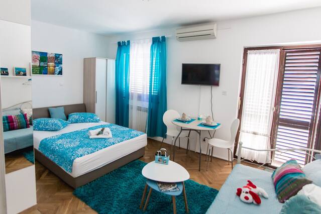 Airbnb Podsolarsko 78 Vacation Rentals Places To Stay