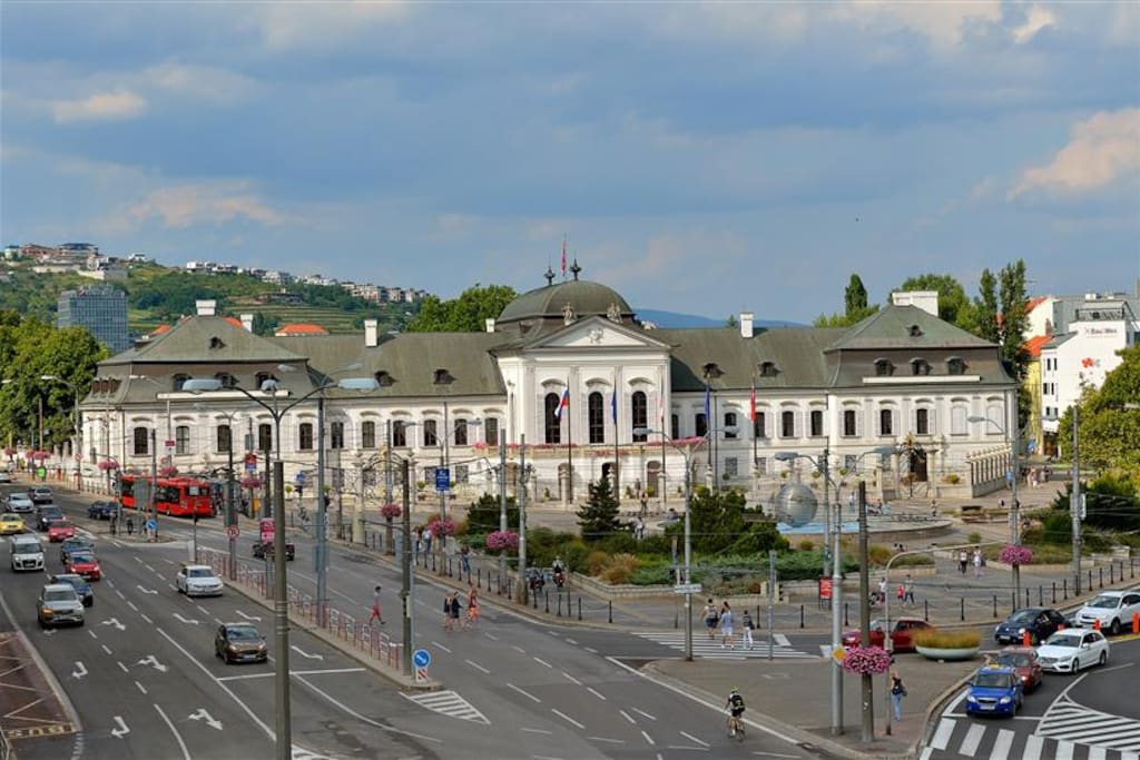 Presidential Palace near the apartment residence