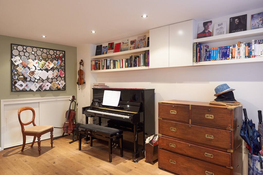 Entrance hall