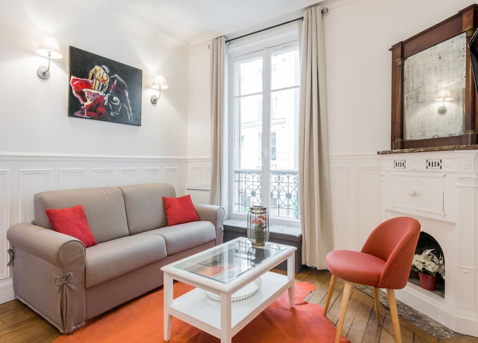 Fully renovated in, 2017, Parisian touch