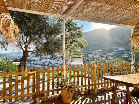 Malacitano House, Caminito del Rey