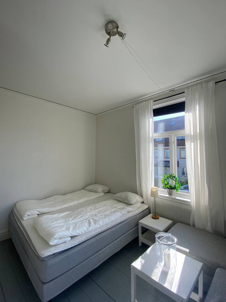 เตียงคู่ที่ซื้อใหม่จาก Mio (180 ซม.)