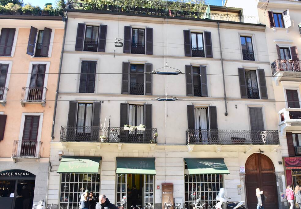 Corso di Porta Ticinese 12.
