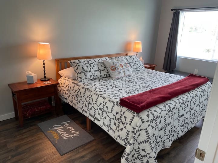 2022年6月新增了一张加大双人床。