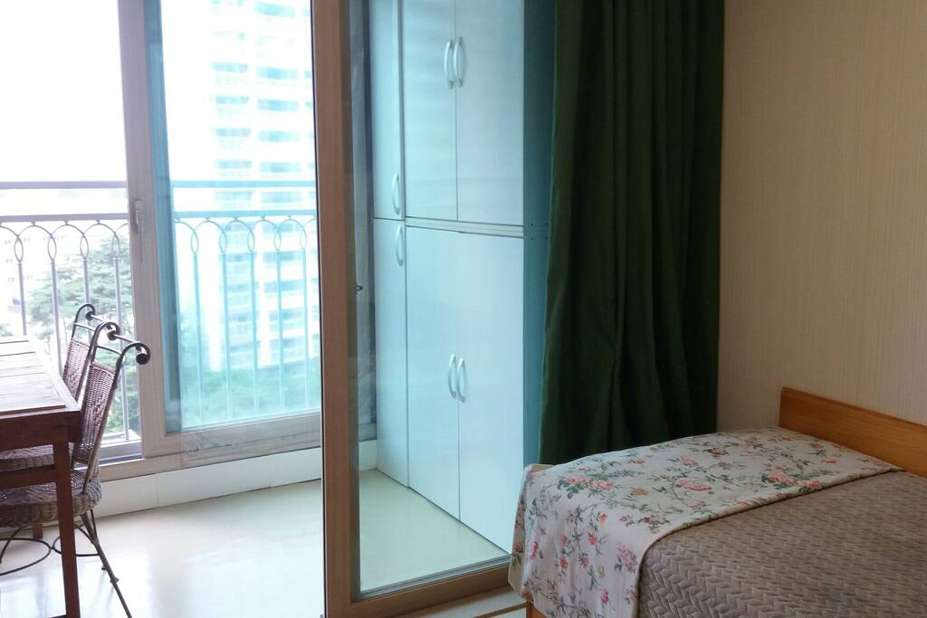 Single Bed