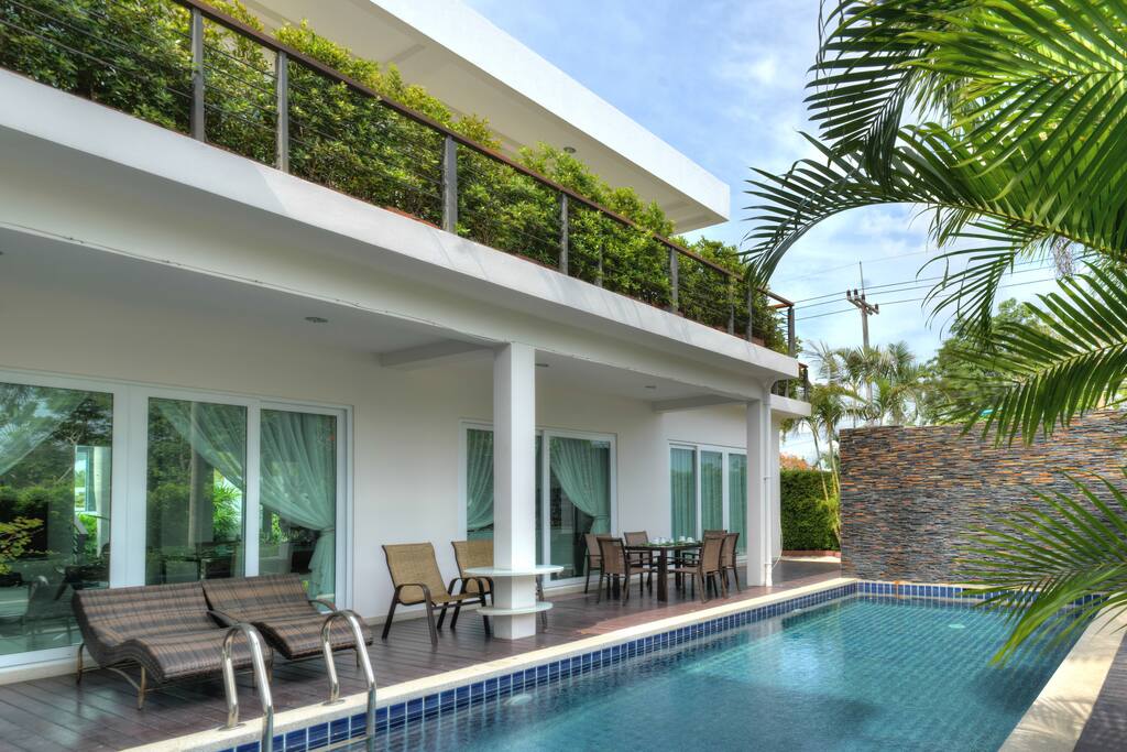 Pool area