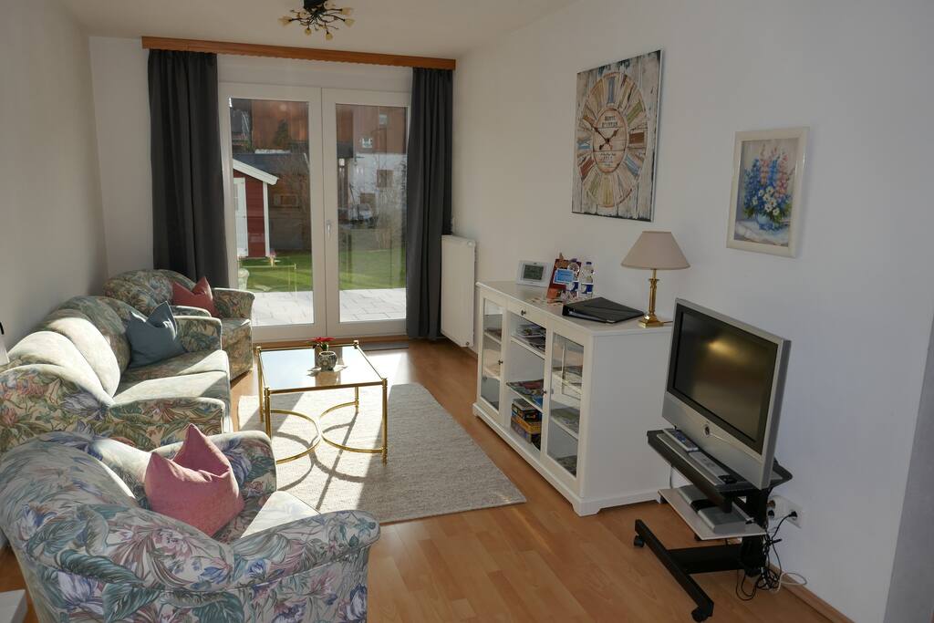 Blick ins Wohnzimmer