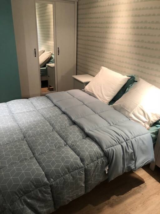 Chambre 2 sur rue