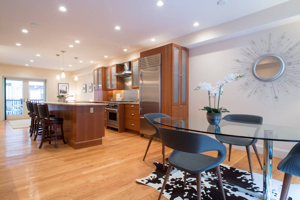Dining area and the kitchen (main floor)