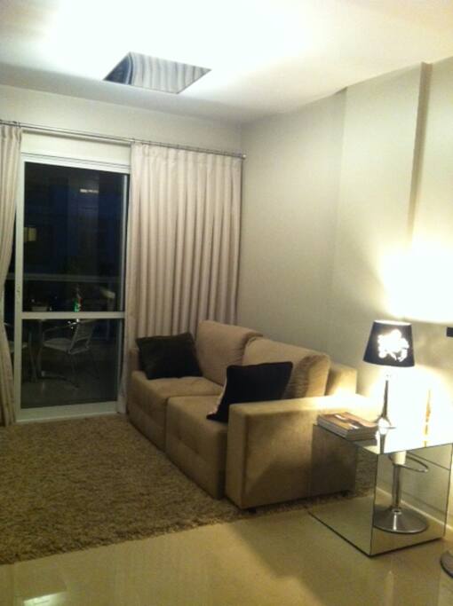 sala para dois ambientes e varanda de 16m2