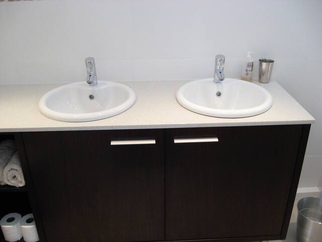 Milford House gallery image 5