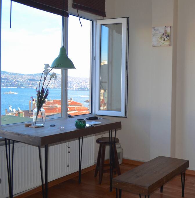 Lovely Bosphorus Air ,
