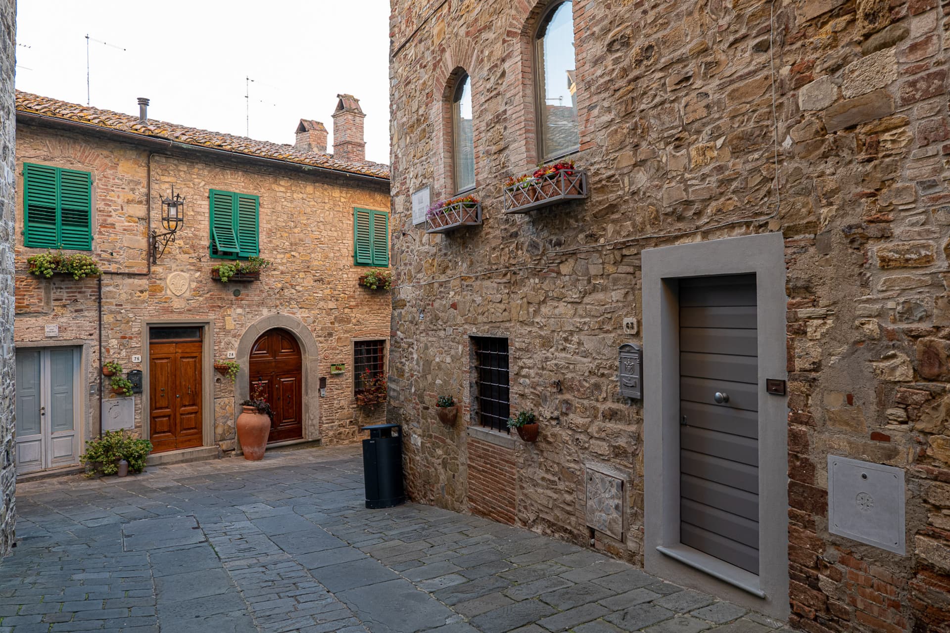 old medieval apartment — zdjęcie 3