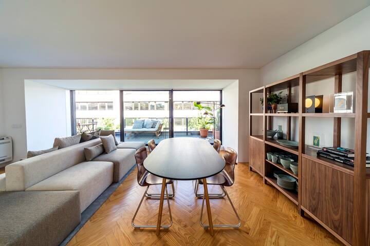 Our Home Porto Taipei | Penthouse w/ Two Terraces gallery image 3