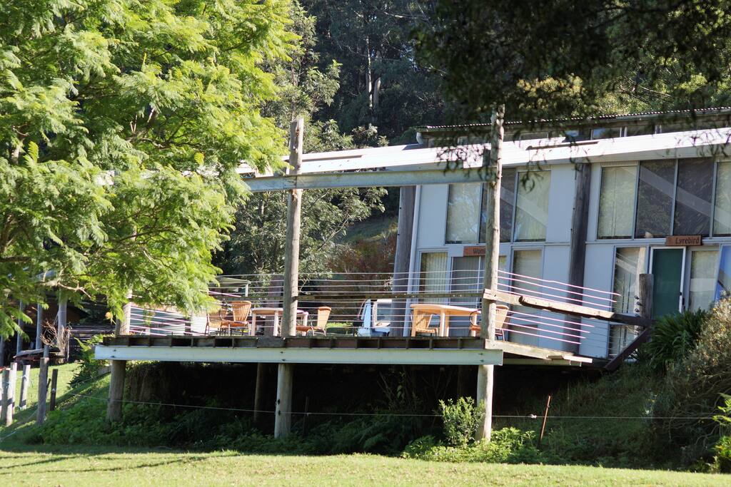 mini lodge verandah