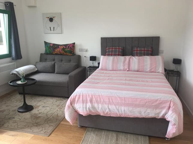 THE GREEN DOOR 
—-new listing