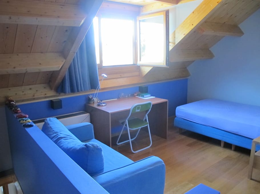 attic bedroom
