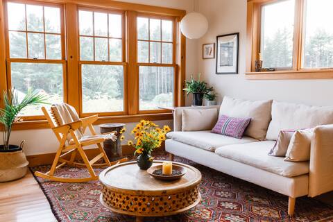 Vermont Retreat Cottage |Exquisite Romantic Escape