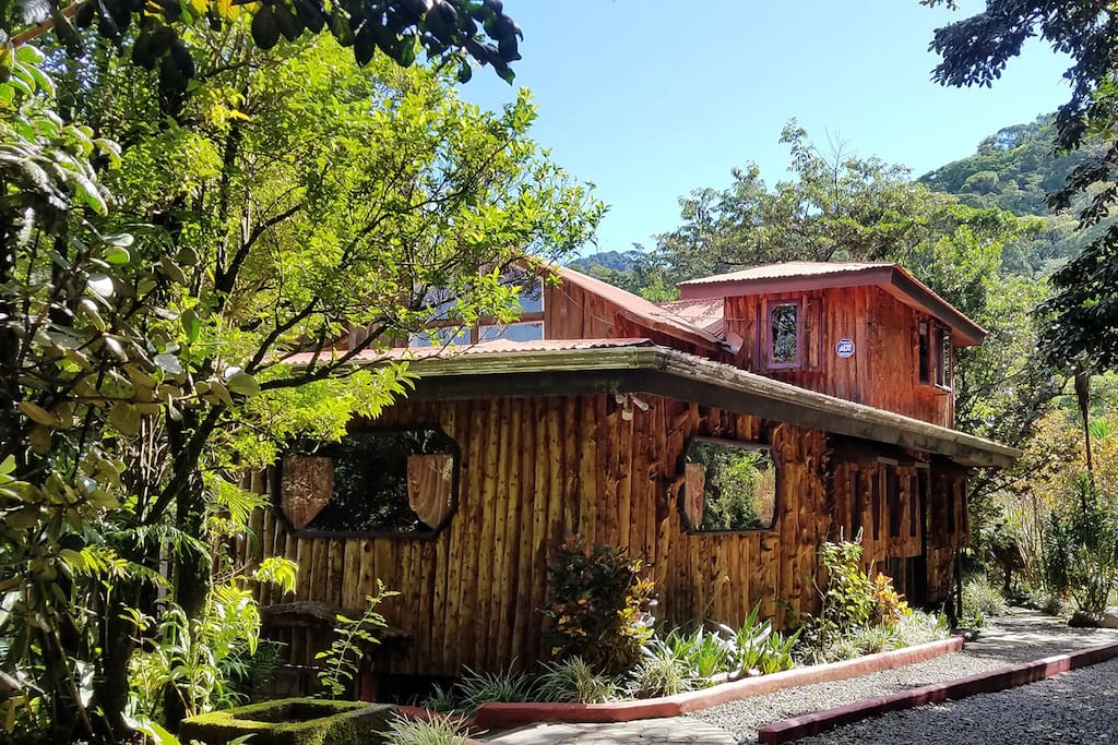 Treetop House - Charming Artistic - Monteverde - Houses for Rent in ...