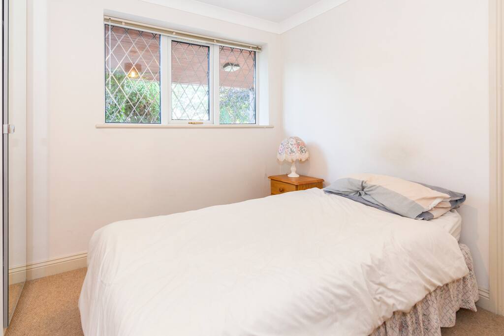 Ensuite Single Bedroom