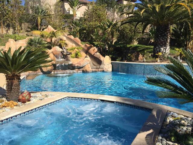 Spectacular Villa – Resort Style Social Distancing gallery image 3