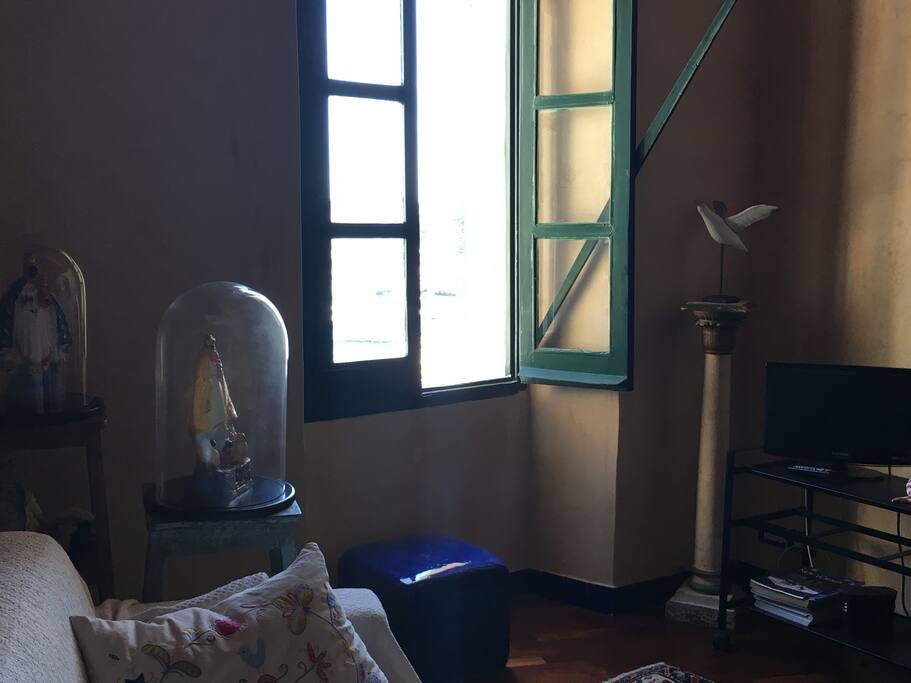 The living room facing the harbour