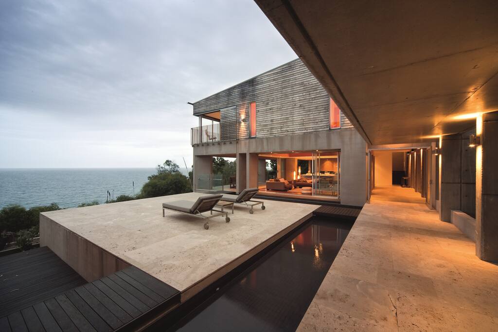 Evening at Alinghi