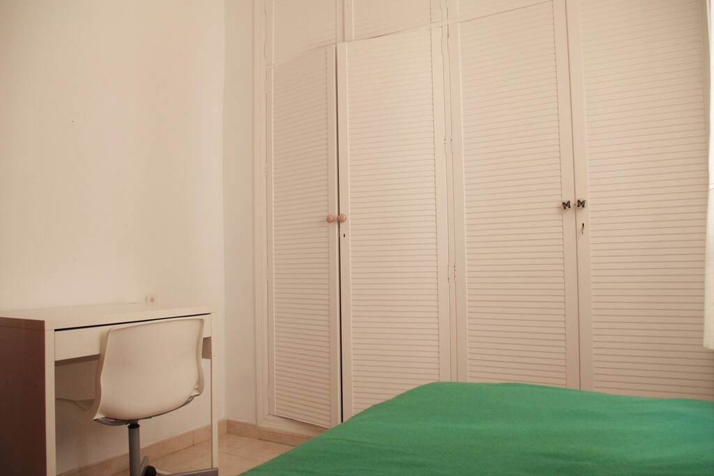 Single bedroom 1