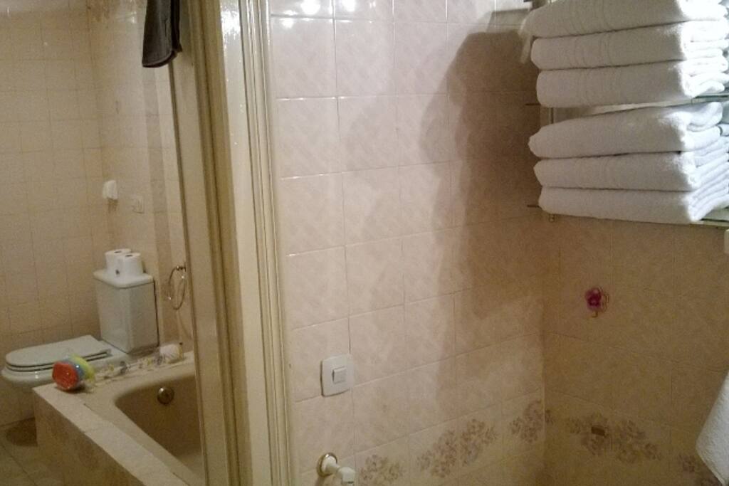 Baño con bañera