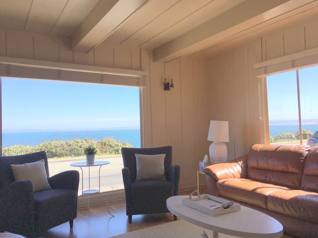 760 Ocean View at Lovers Point Park