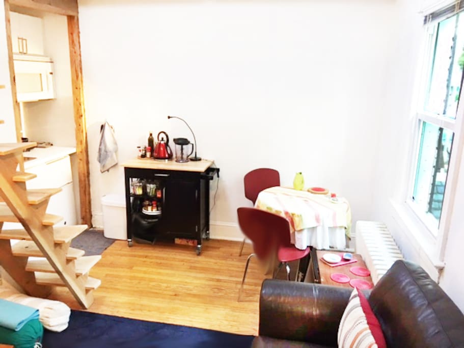 Dining Area and Kitchen Nook