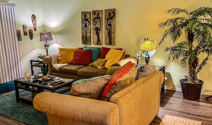 Relaxing 2 Bedrooms In The Desert - Country Club - Palm Desert, CA