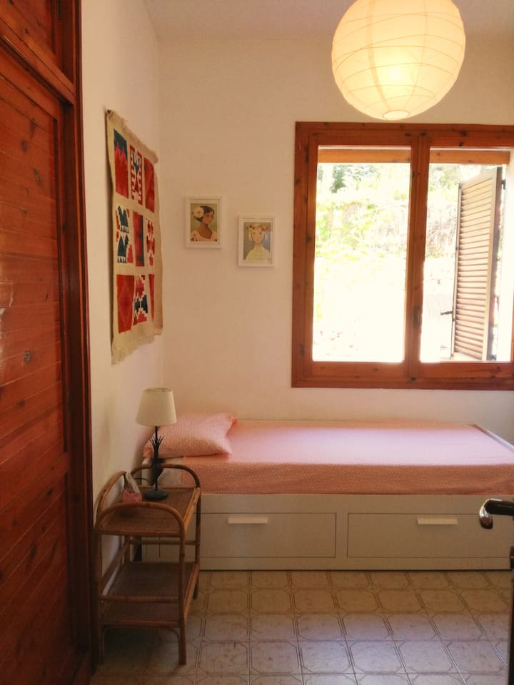 ห้องนอนเดี่ยวคู่ - Camera da letto singolo&canguro/ห้องเดี่ยว (พร้อมเตียงเสริมแบบดึงออกได้)