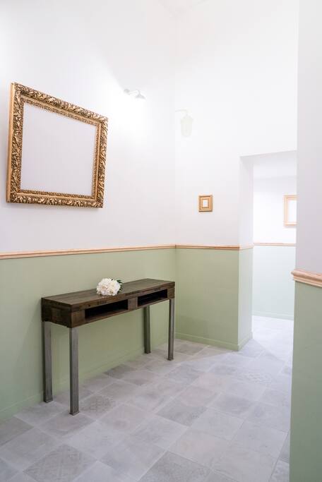 hall d'entrée des communs de l'appartement