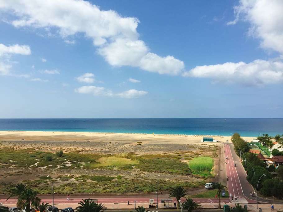 Balcony View to Beach flat 916