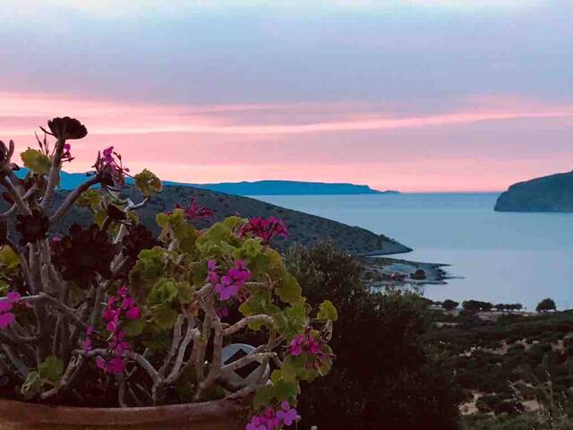 Tholos Bay Villas, Crete gallery image 3