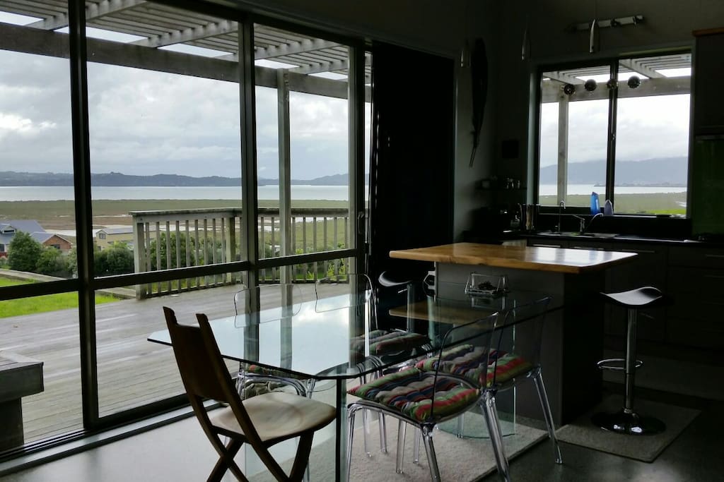 Dining/Kitchen