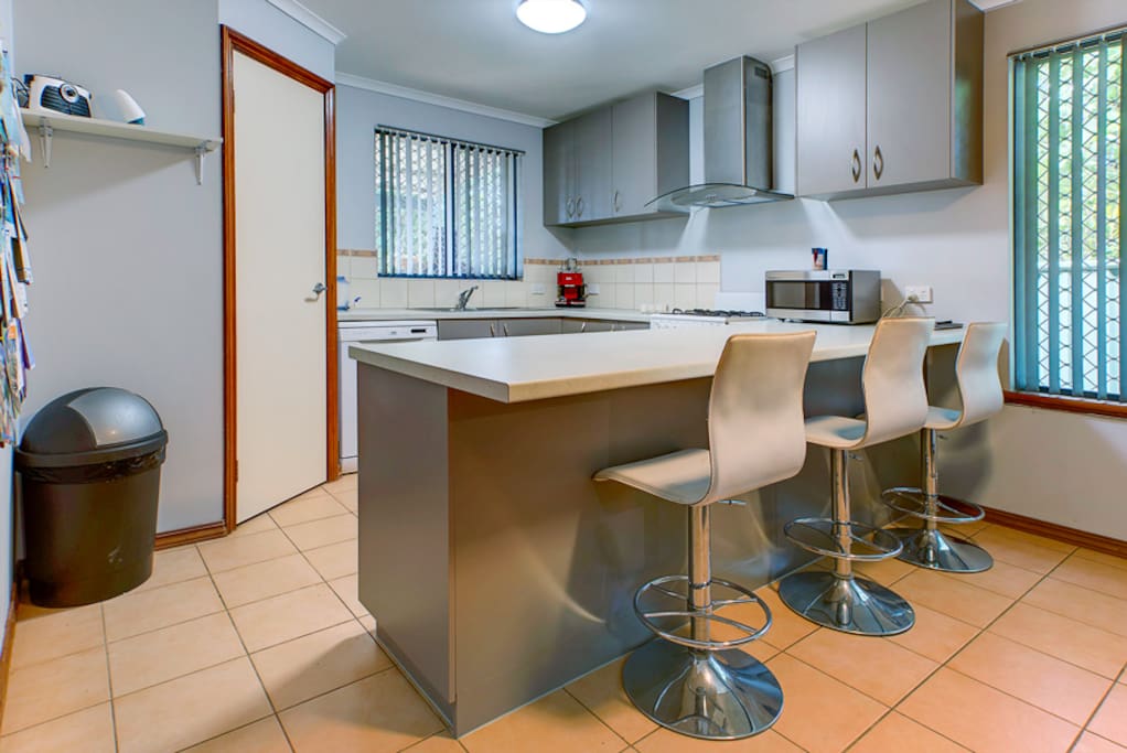 Kitchen with Breakfast Bar