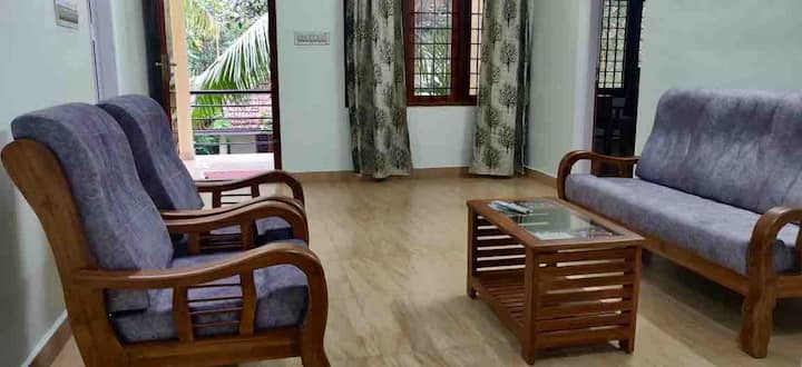 Kadaplackal House- 3 En-suite Bedrooms - Pala