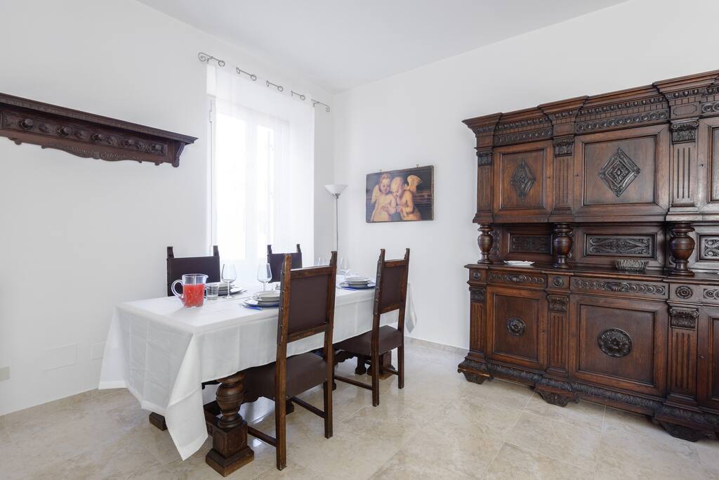 La zona pranzo
The dining area