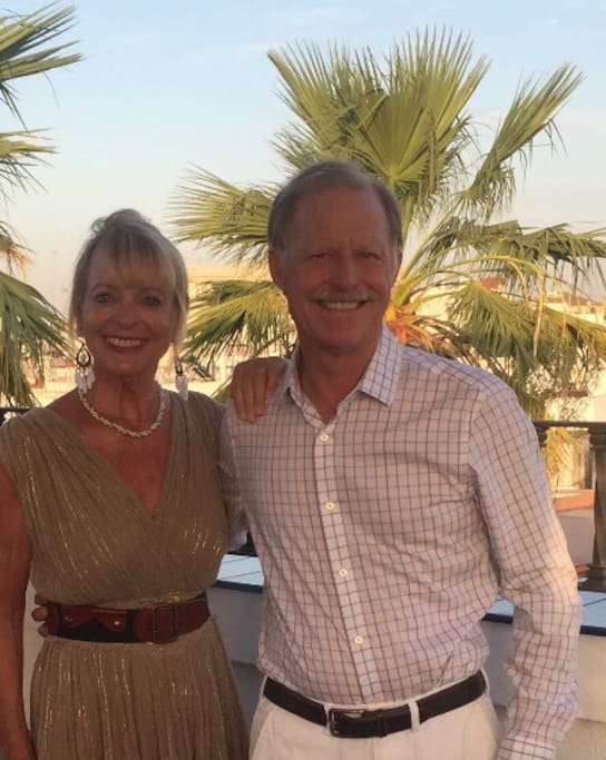 This is Marlene and Todd your Airbnb hosts. We give you the ultimate in privacy when you stay at our place. We are available when you need us and have questions. We like you to feel like this is your home away from home.
Mi Casa Su Casa