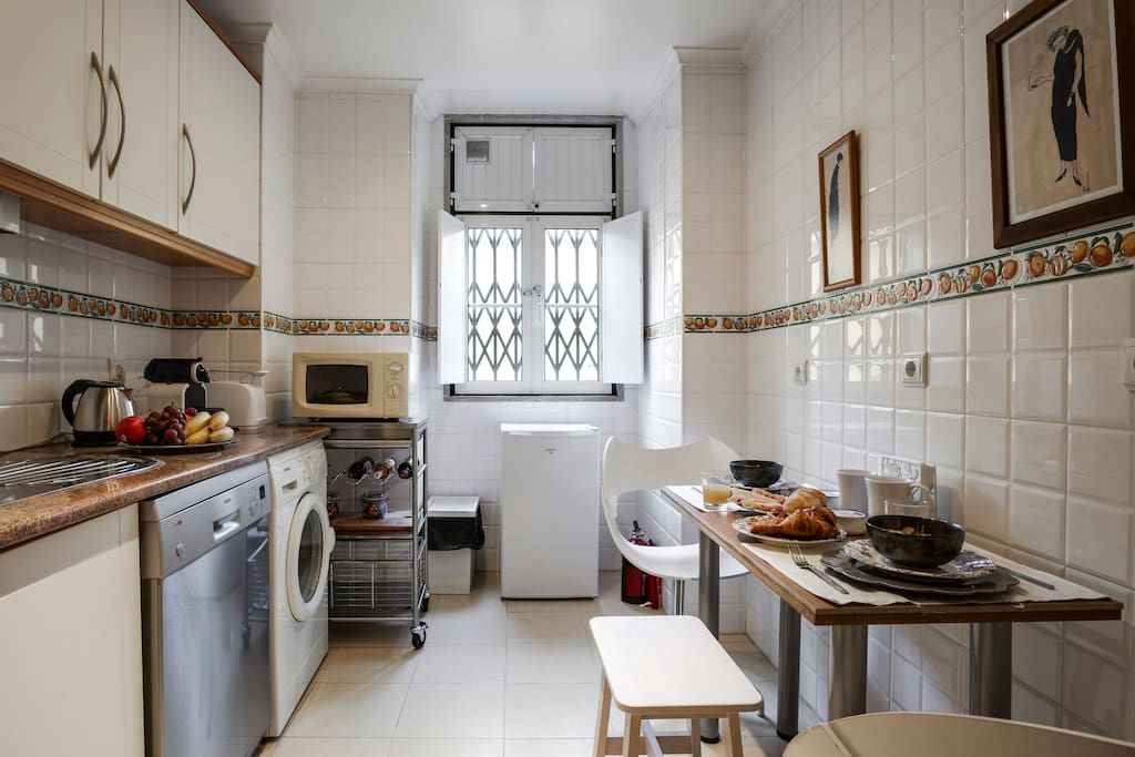 Fully equipped kitchen