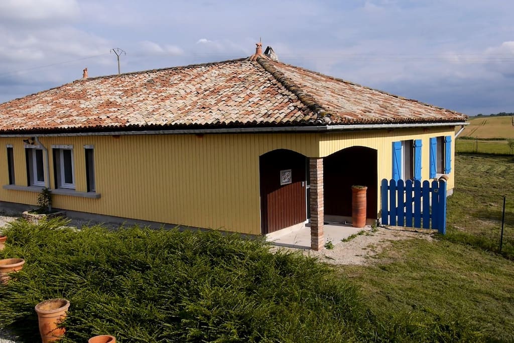 Entrée de la villa "Faïence" pour 6 personnes.