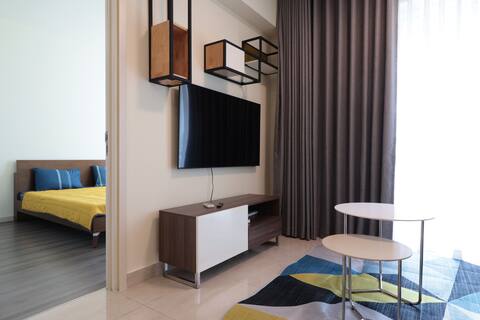 Deluxe apartment with balcony, pool, fitness, yoga