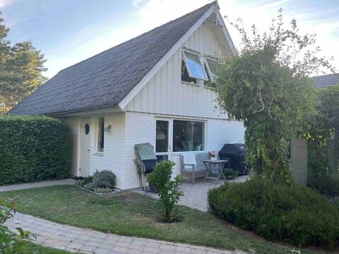 Guest house 7 min from nice fighting beach