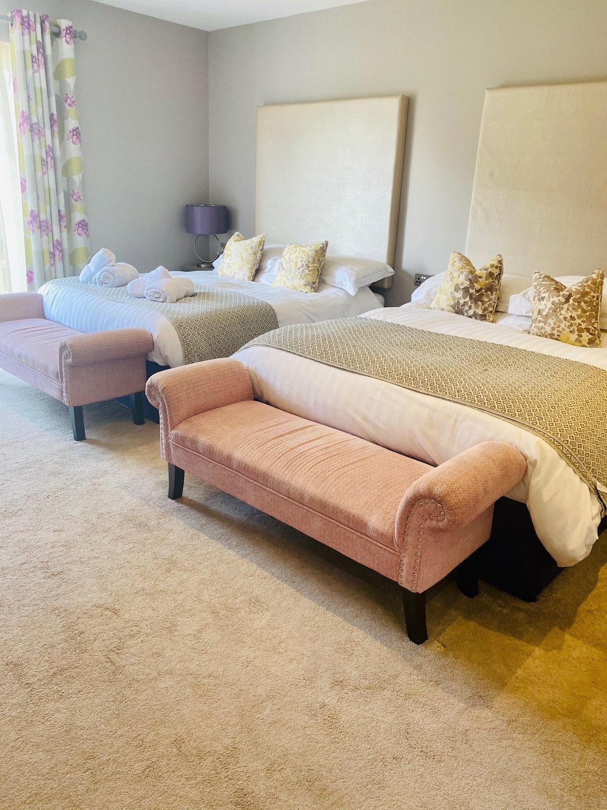 Room 5 - Superior twin room